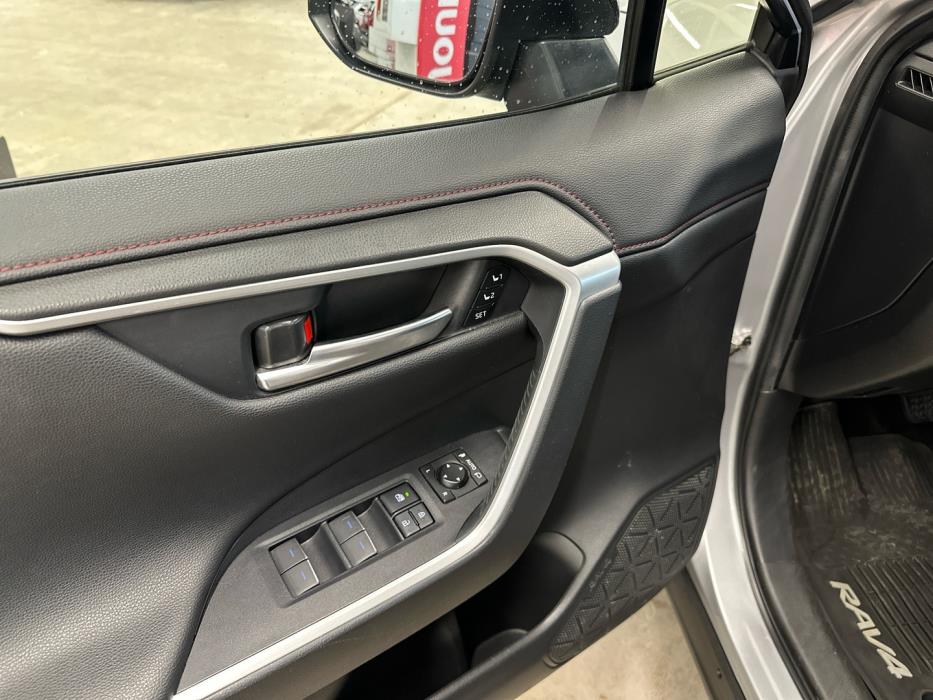 TOYOTA RAV4 Plug-in 2021