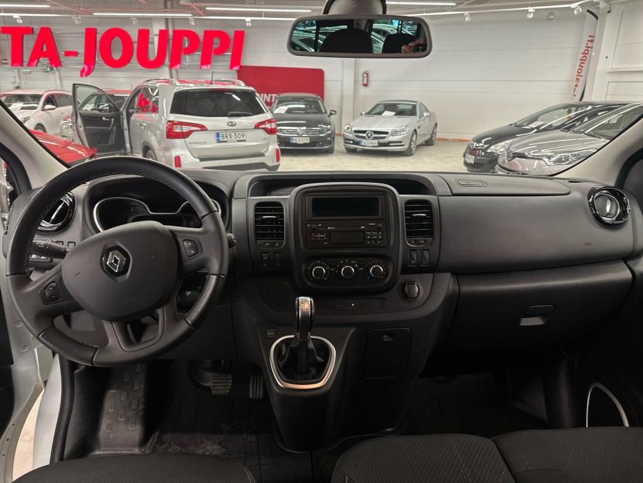 RENAULT Trafic Passenger 2020