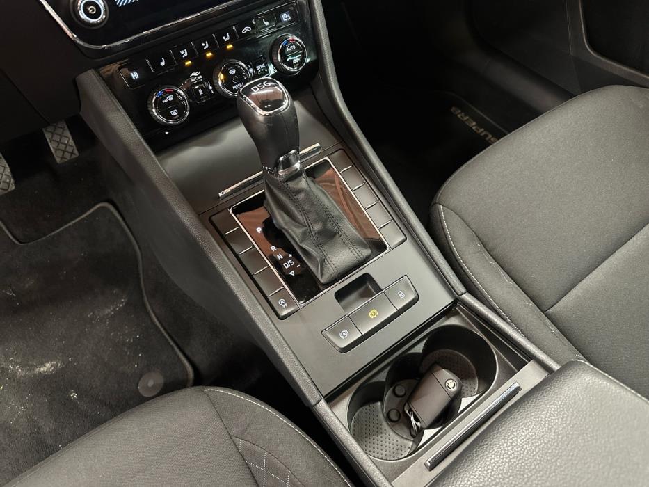 SKODA Superb 2021