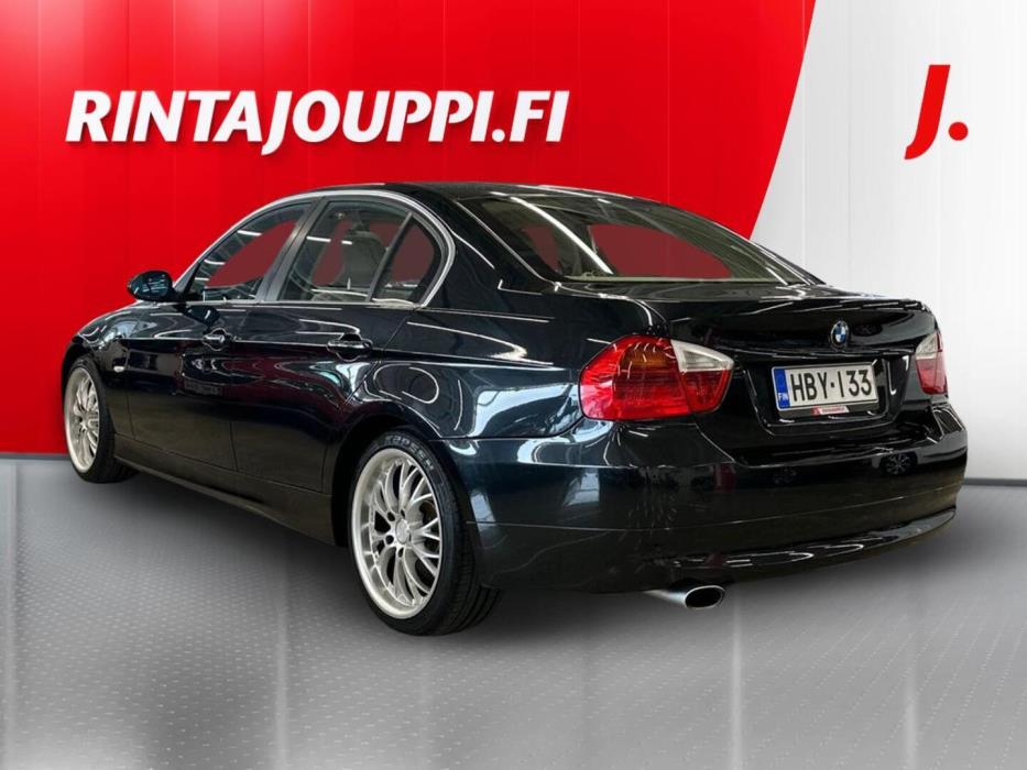BMW 320 2008