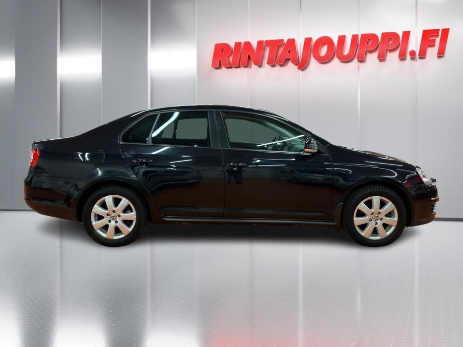 VOLKSWAGEN Jetta 2010