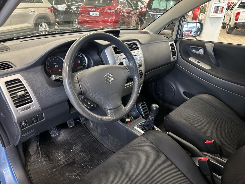 SUZUKI Liana 2006