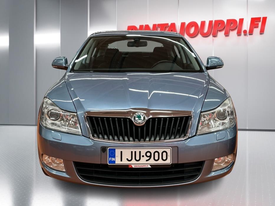 SKODA Octavia 2011