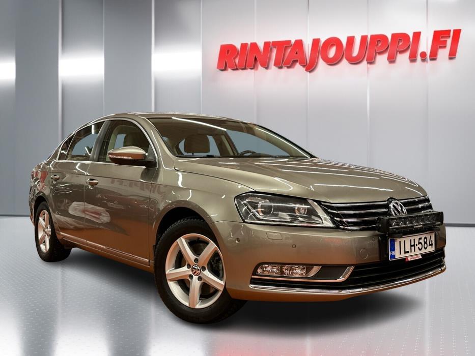 VOLKSWAGEN Passat 2014