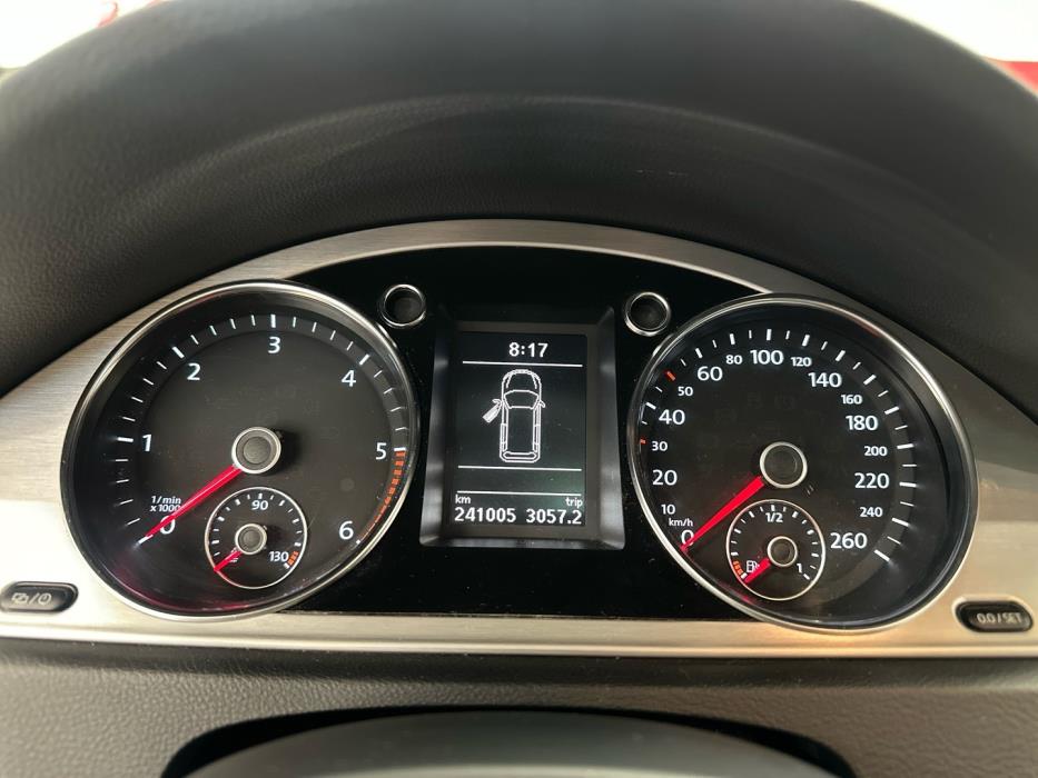 VOLKSWAGEN Passat 2014