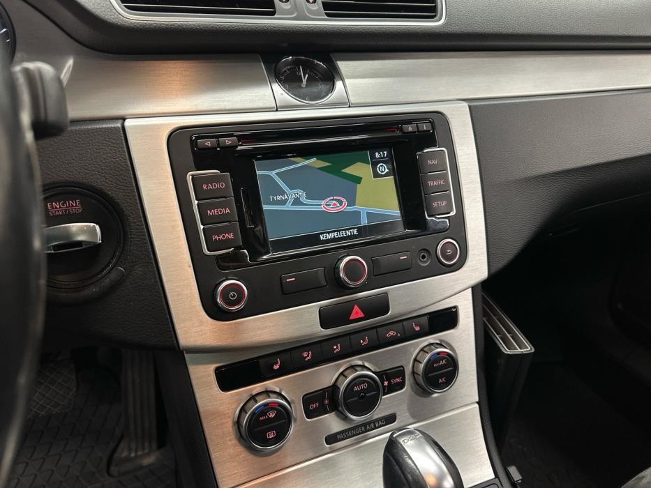 VOLKSWAGEN Passat 2014