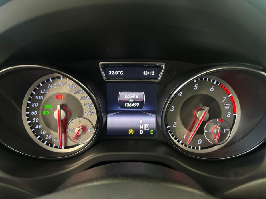 MERCEDES-BENZ CLA 2015