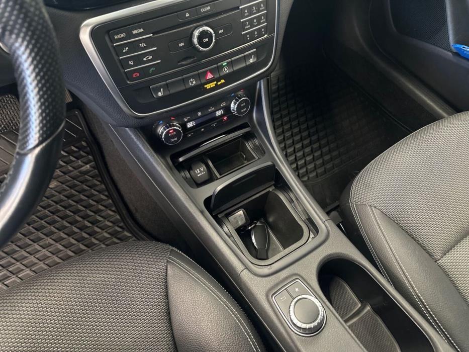 MERCEDES-BENZ CLA 2015