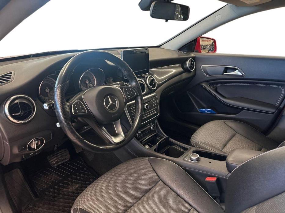 MERCEDES-BENZ CLA 2015