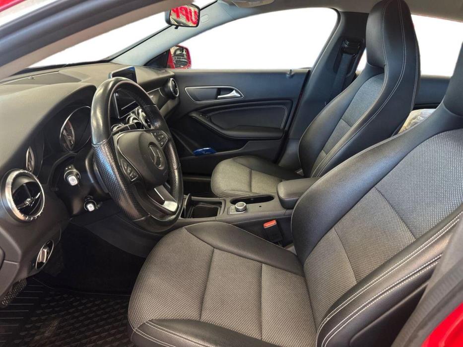 MERCEDES-BENZ CLA 2015