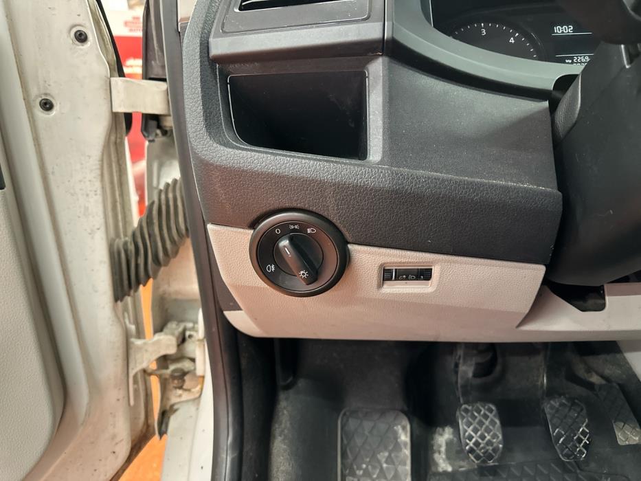 VOLKSWAGEN Transporter 2018