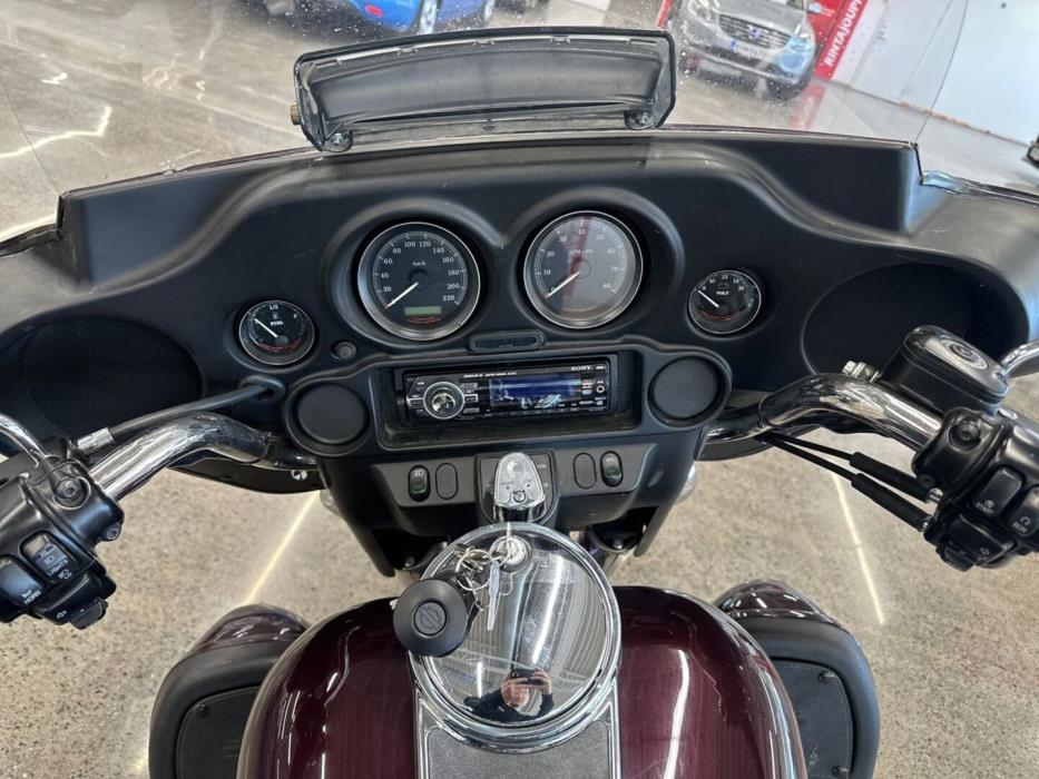 HARLEY-DAVIDSON TOURING 2005