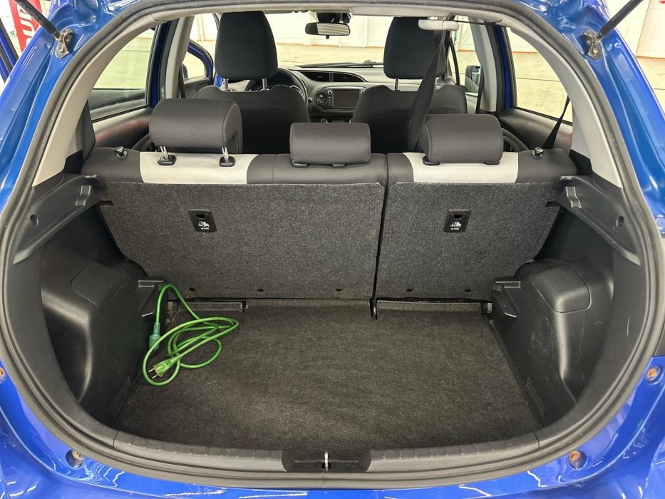 TOYOTA Yaris 2018
