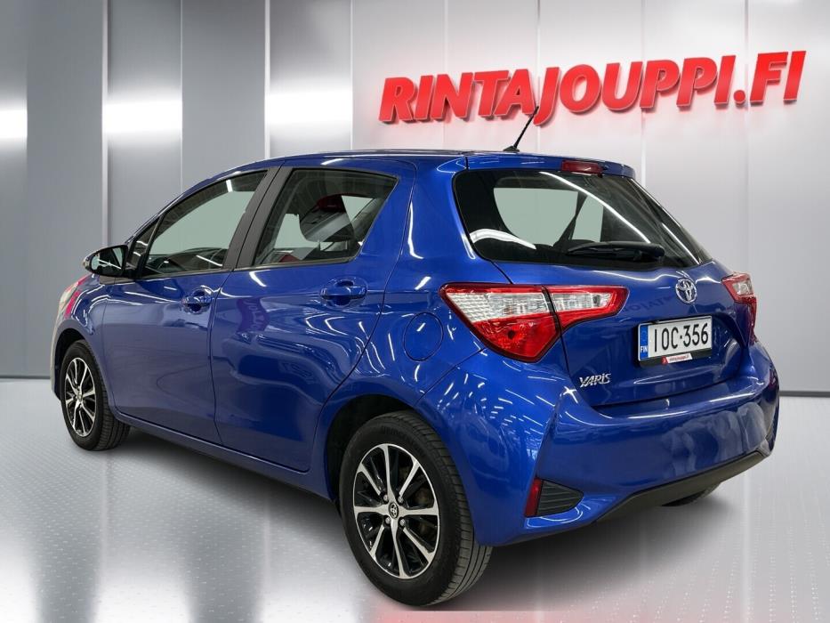 TOYOTA Yaris 2018