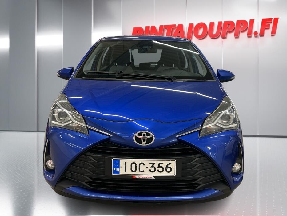 TOYOTA Yaris 2018
