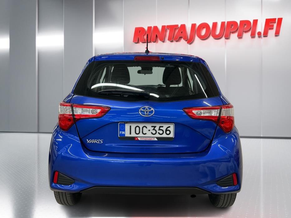 TOYOTA Yaris 2018