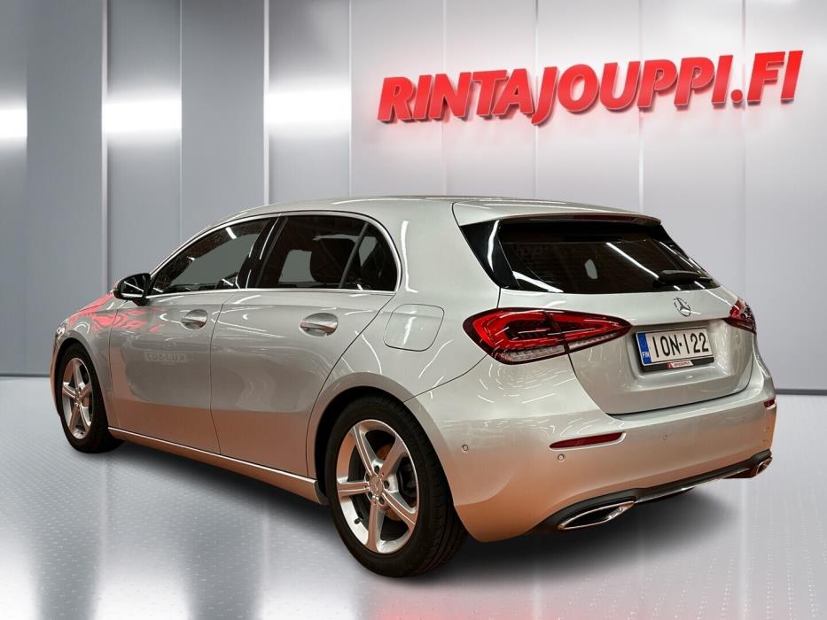 MERCEDES-BENZ A 2018