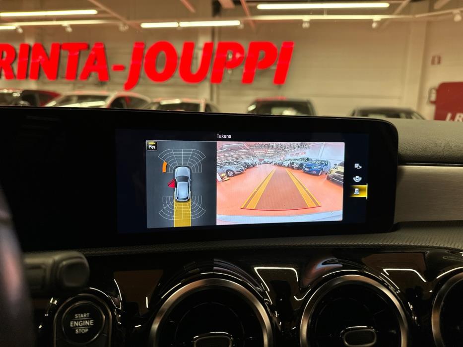 MERCEDES-BENZ A 2018