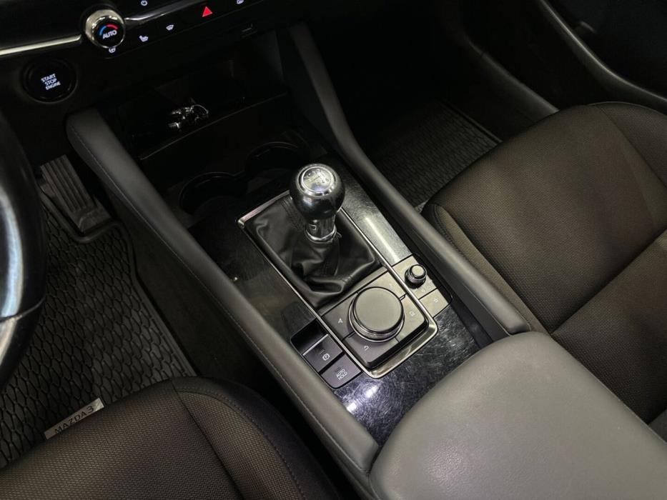 MAZDA Mazda3 2019