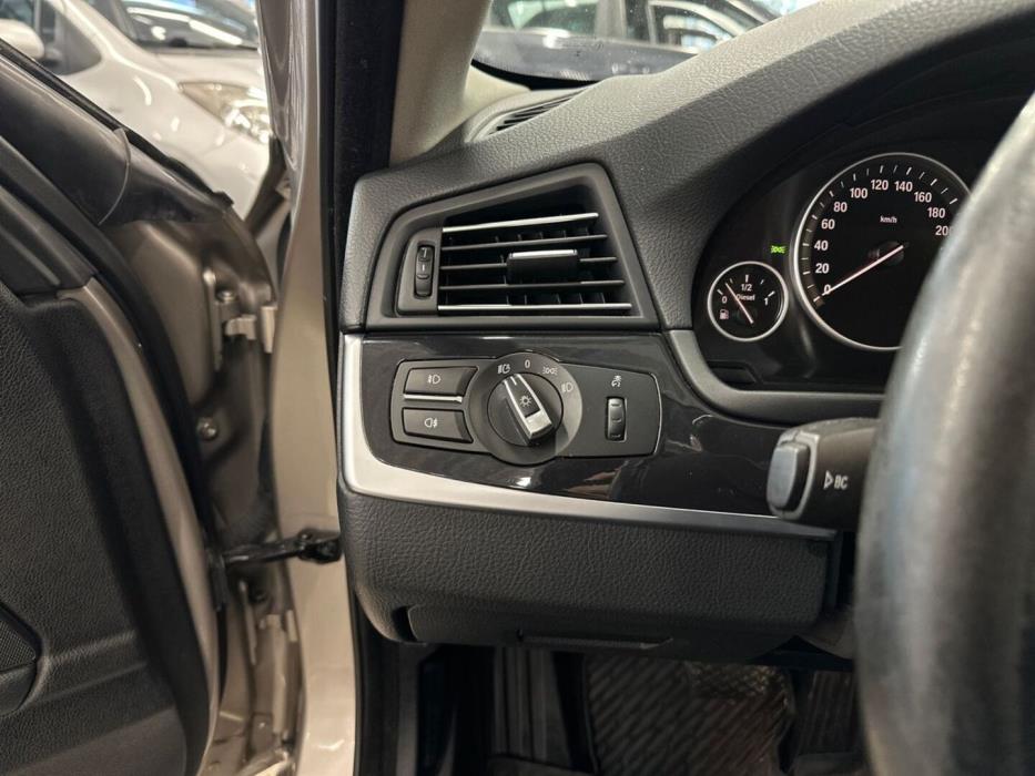 BMW 530 2012