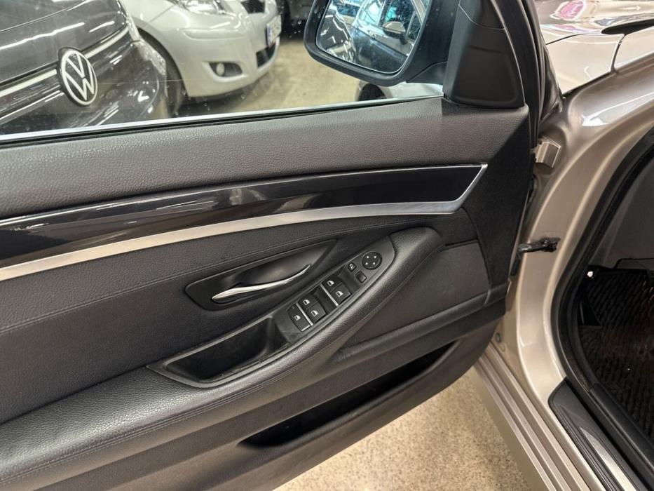 BMW 530 2012