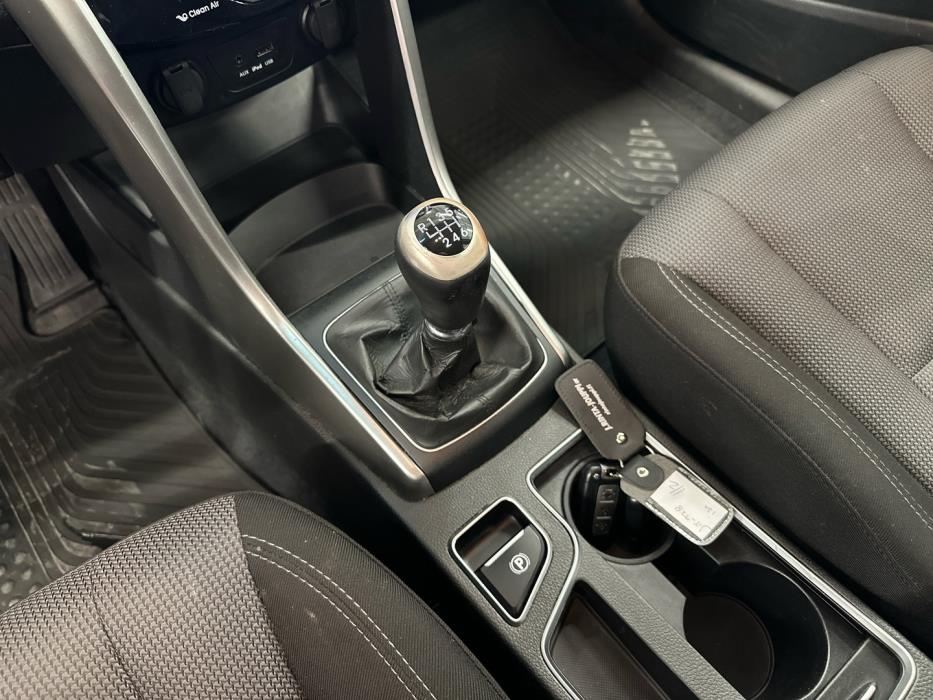 HYUNDAI i30 Wagon 2012