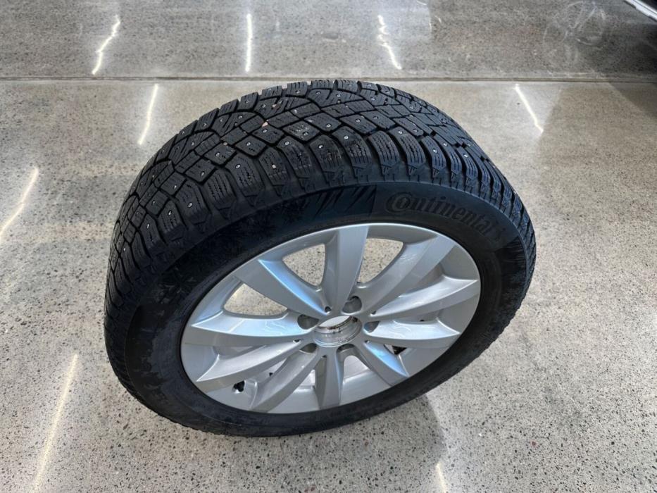 MERCEDES-BENZ A 2015