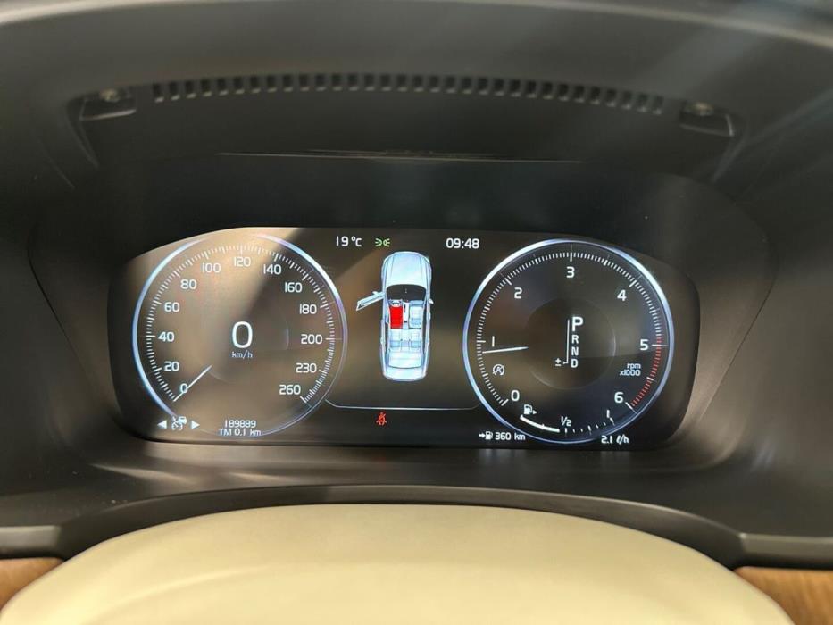 VOLVO S90 2016
