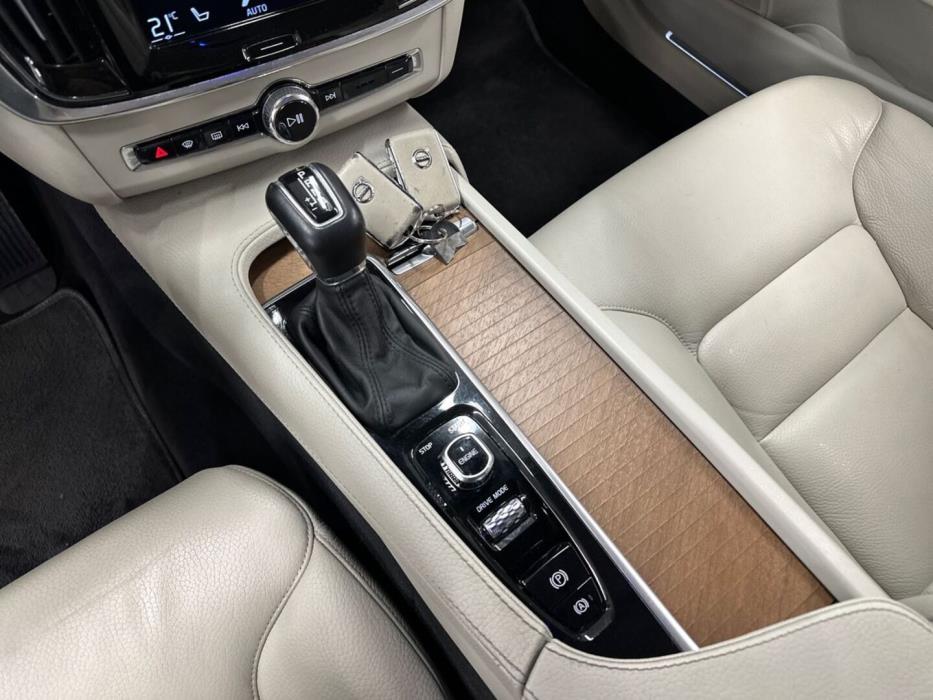 VOLVO S90 2016