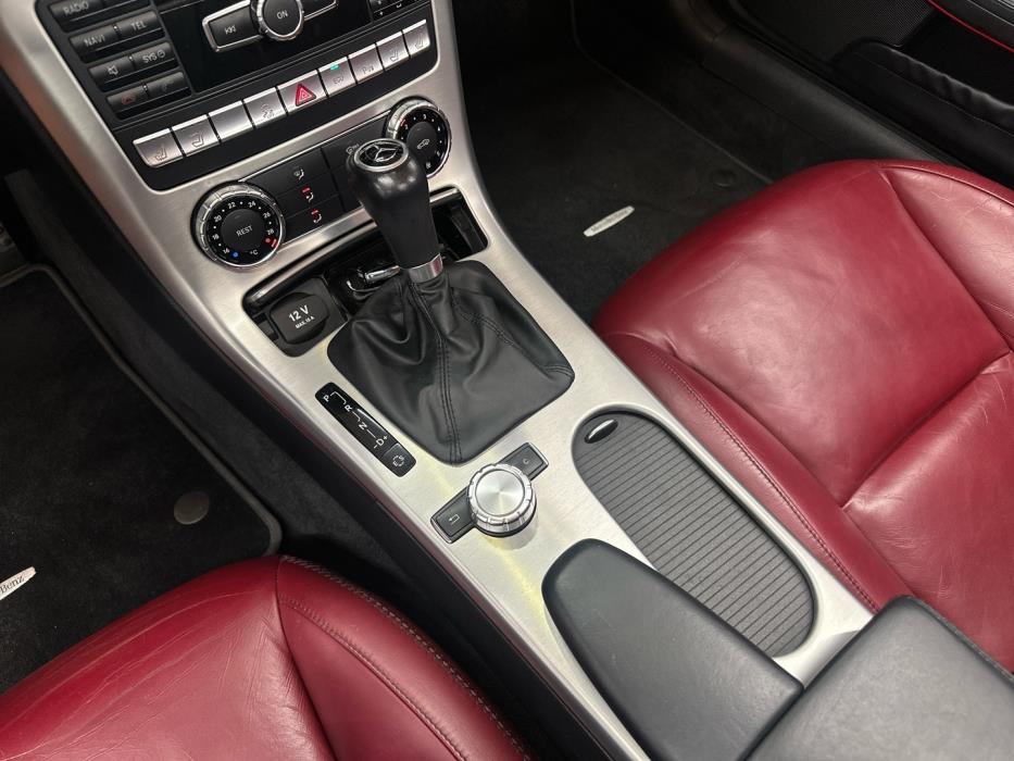 MERCEDES-BENZ SLK 2011