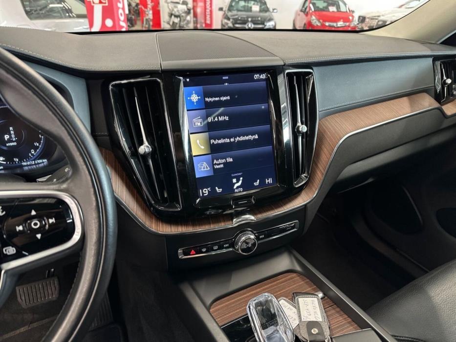 VOLVO XC60 2020