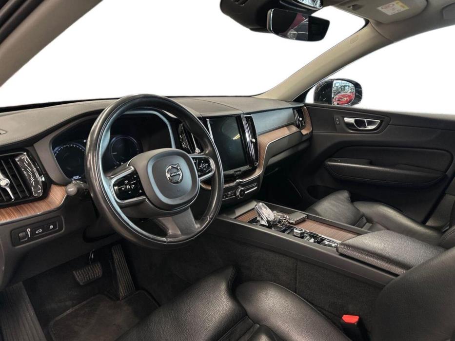 VOLVO XC60 2020