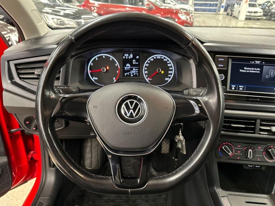 VOLKSWAGEN Polo 2021