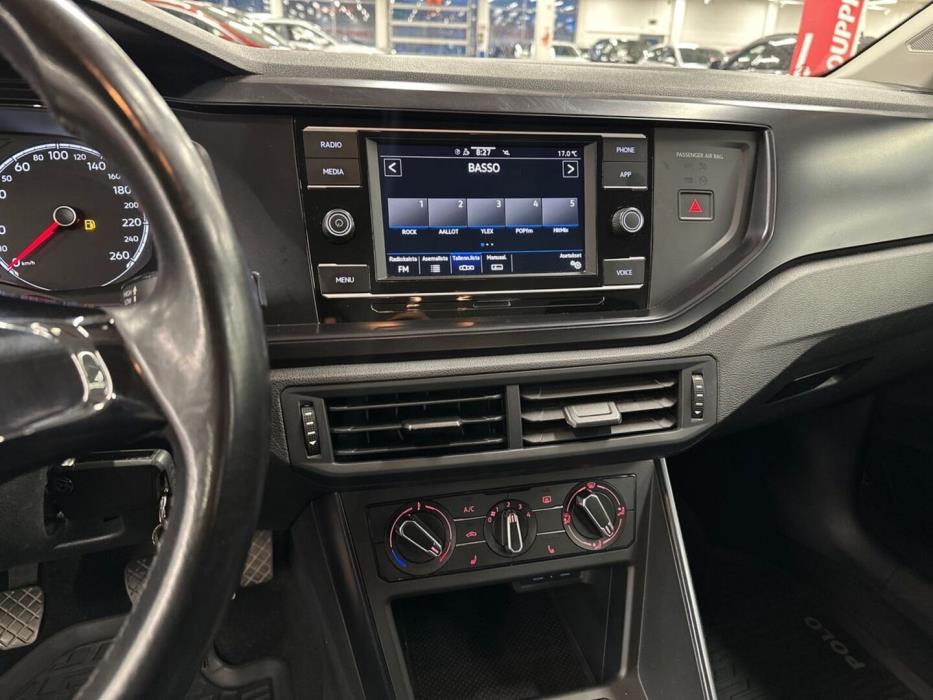 VOLKSWAGEN Polo 2021