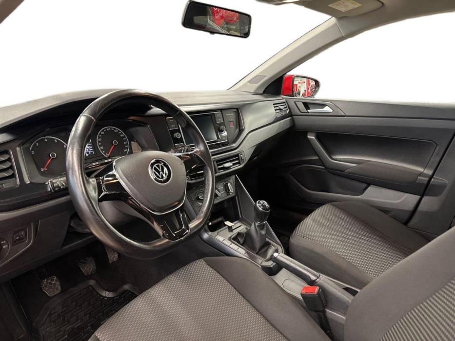 VOLKSWAGEN Polo 2021