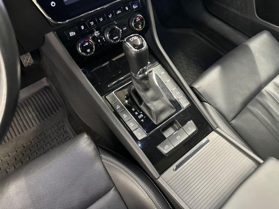 SKODA Superb 2021