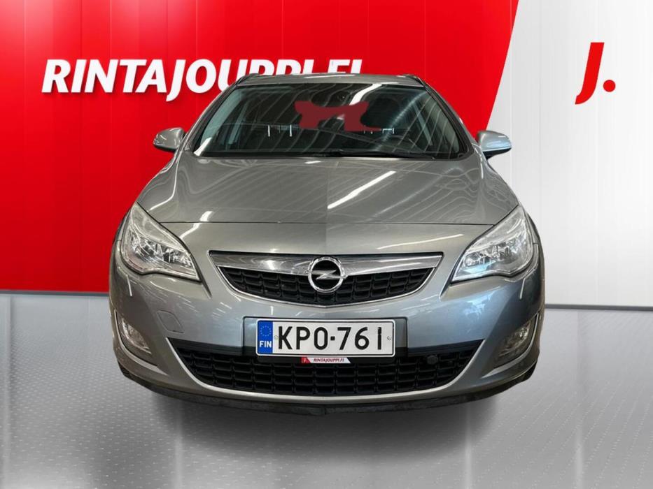 OPEL Astra 2011