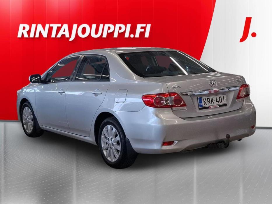 TOYOTA Corolla 2012