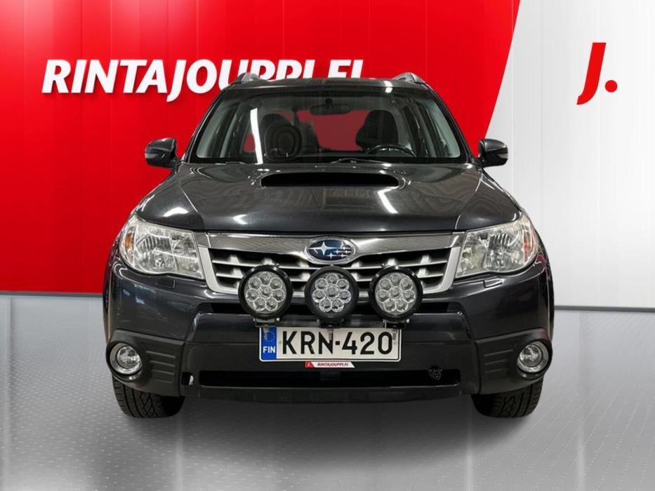 SUBARU Forester 2012