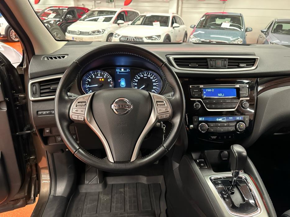 NISSAN Qashqai 2017
