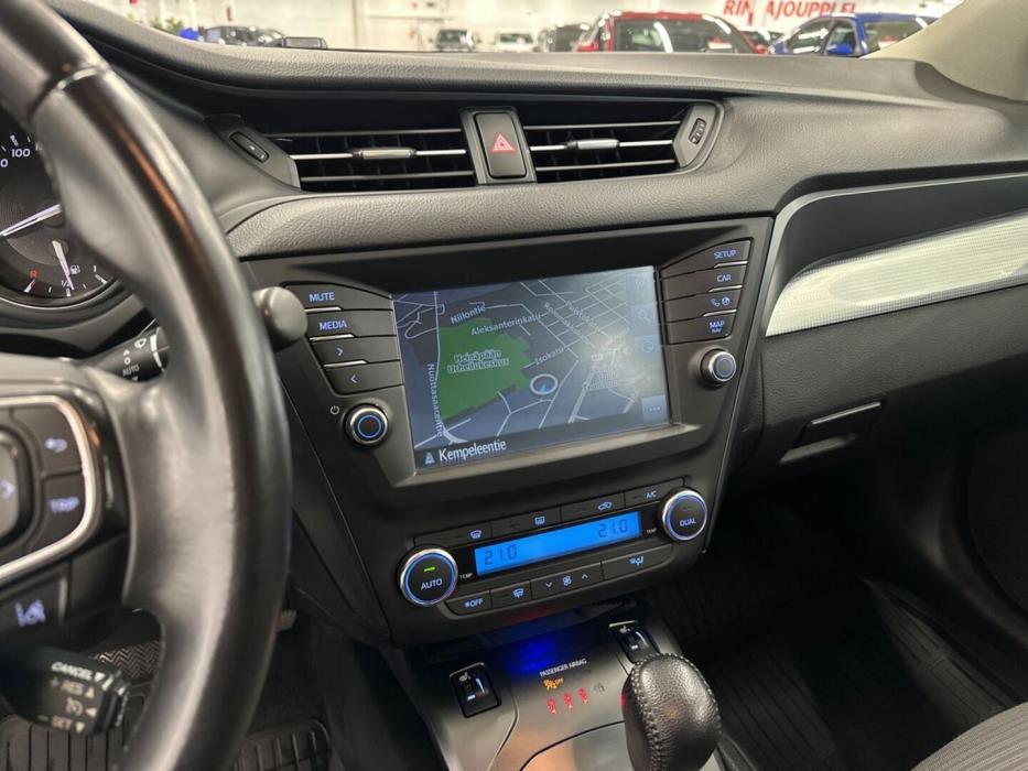TOYOTA Avensis 2018