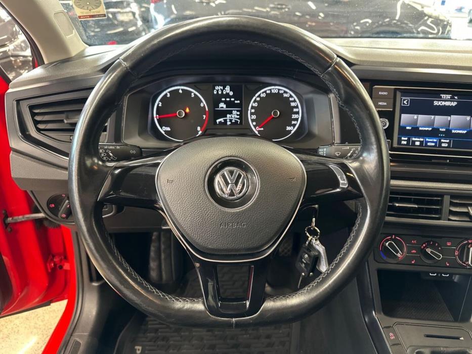 VOLKSWAGEN Polo 2020