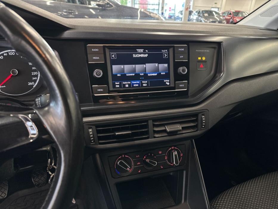 VOLKSWAGEN Polo 2020