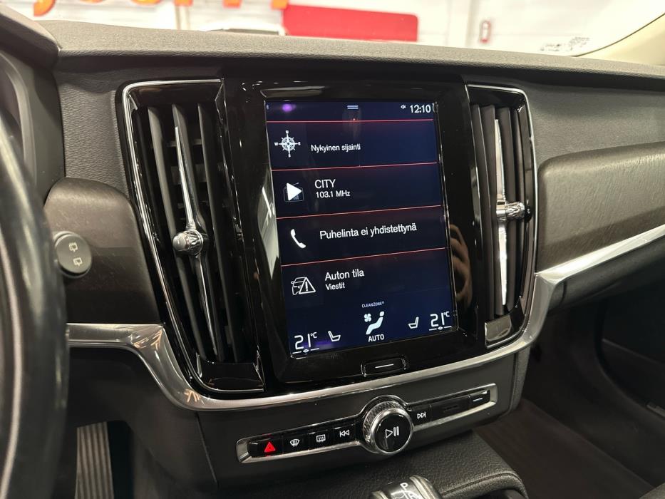VOLVO V90 Cross Country 2017