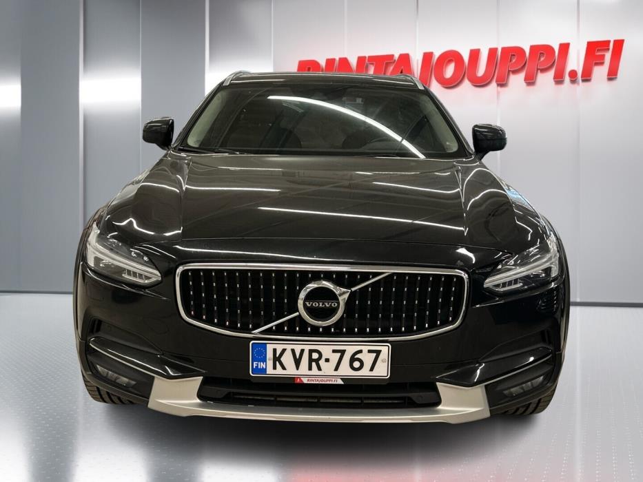 VOLVO V90 Cross Country 2017
