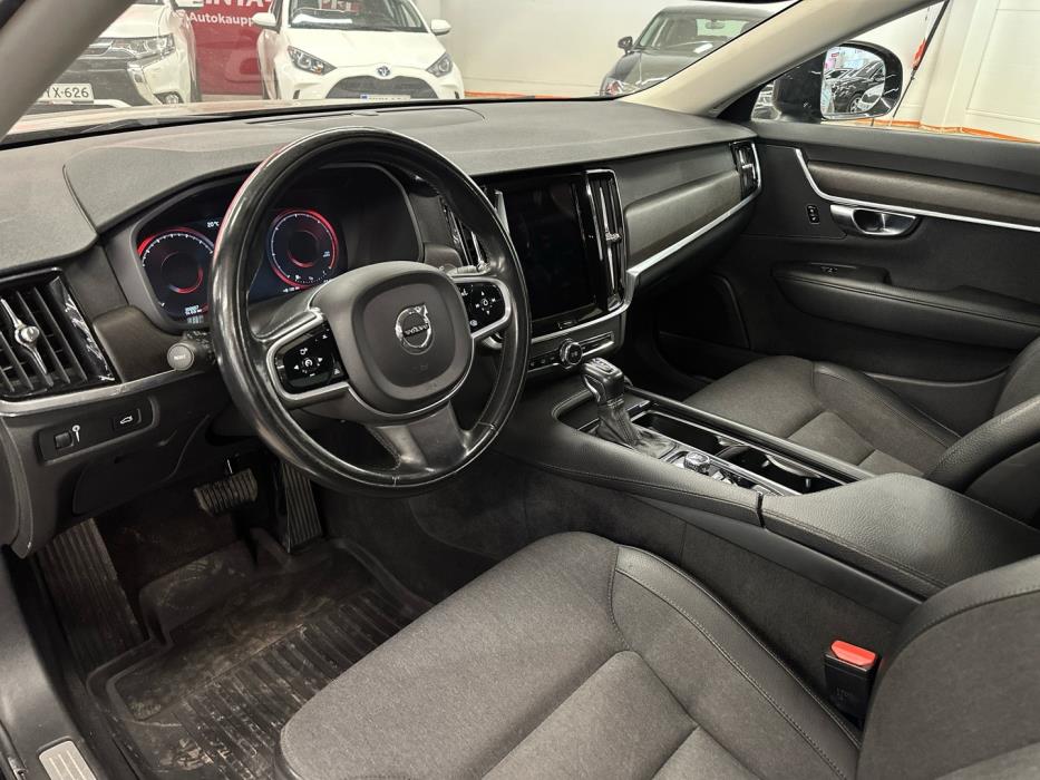 VOLVO V90 Cross Country 2017