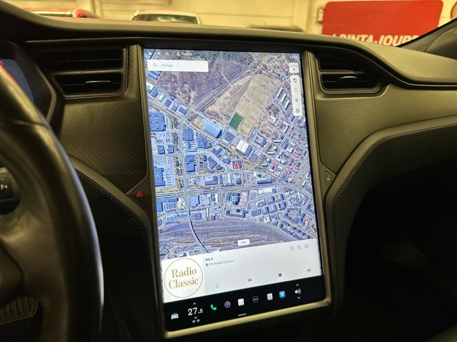 TESLA Model S 2018