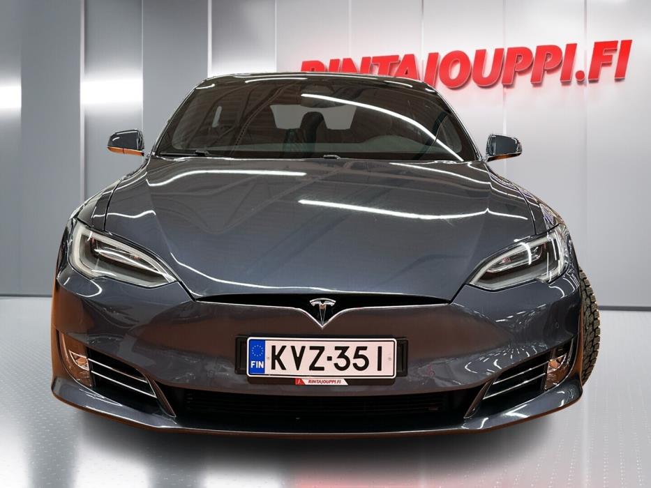 TESLA Model S 2018