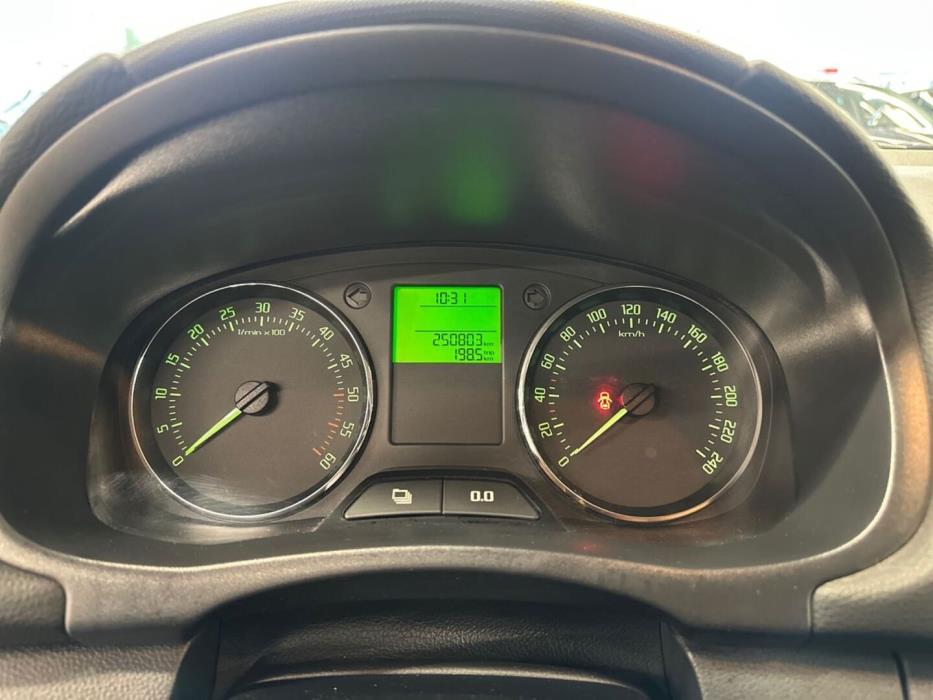 SKODA Fabia 2013