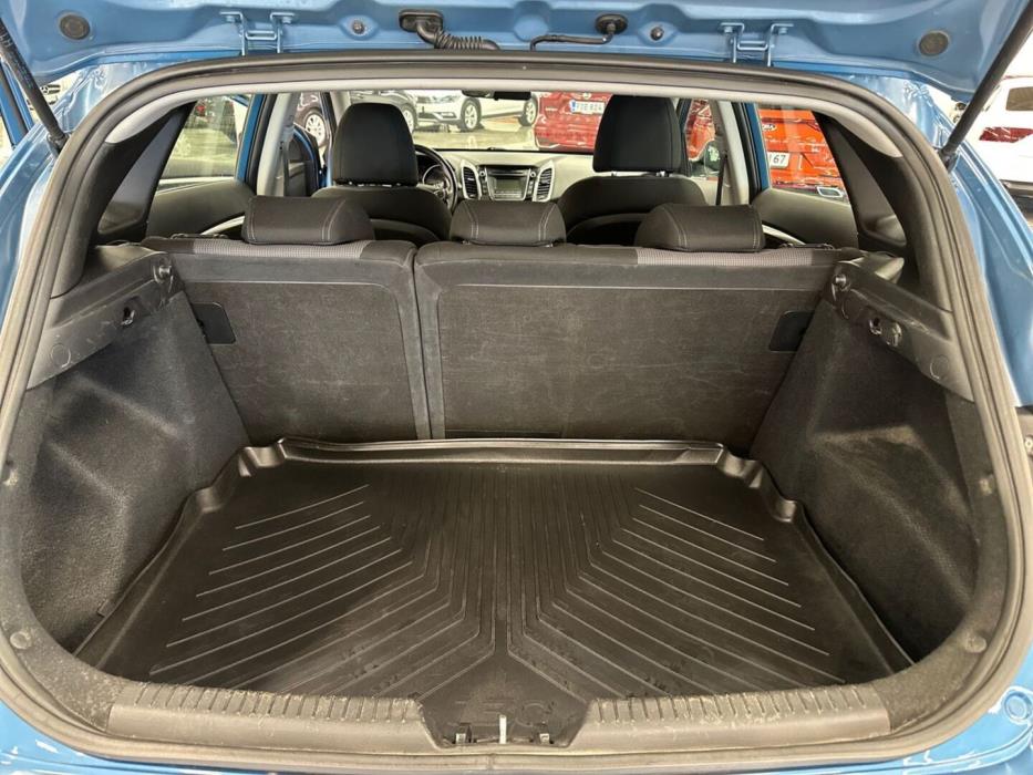 HYUNDAI i30 5d 2013
